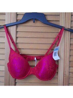 Maidenform Red Underwire  Bra Size 34C